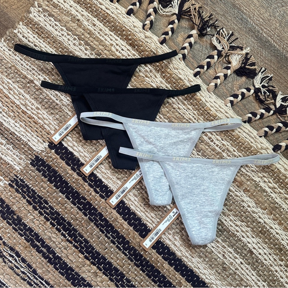 ❤️‍🔥BUNDLE❤️‍🔥 SKIMS thongs